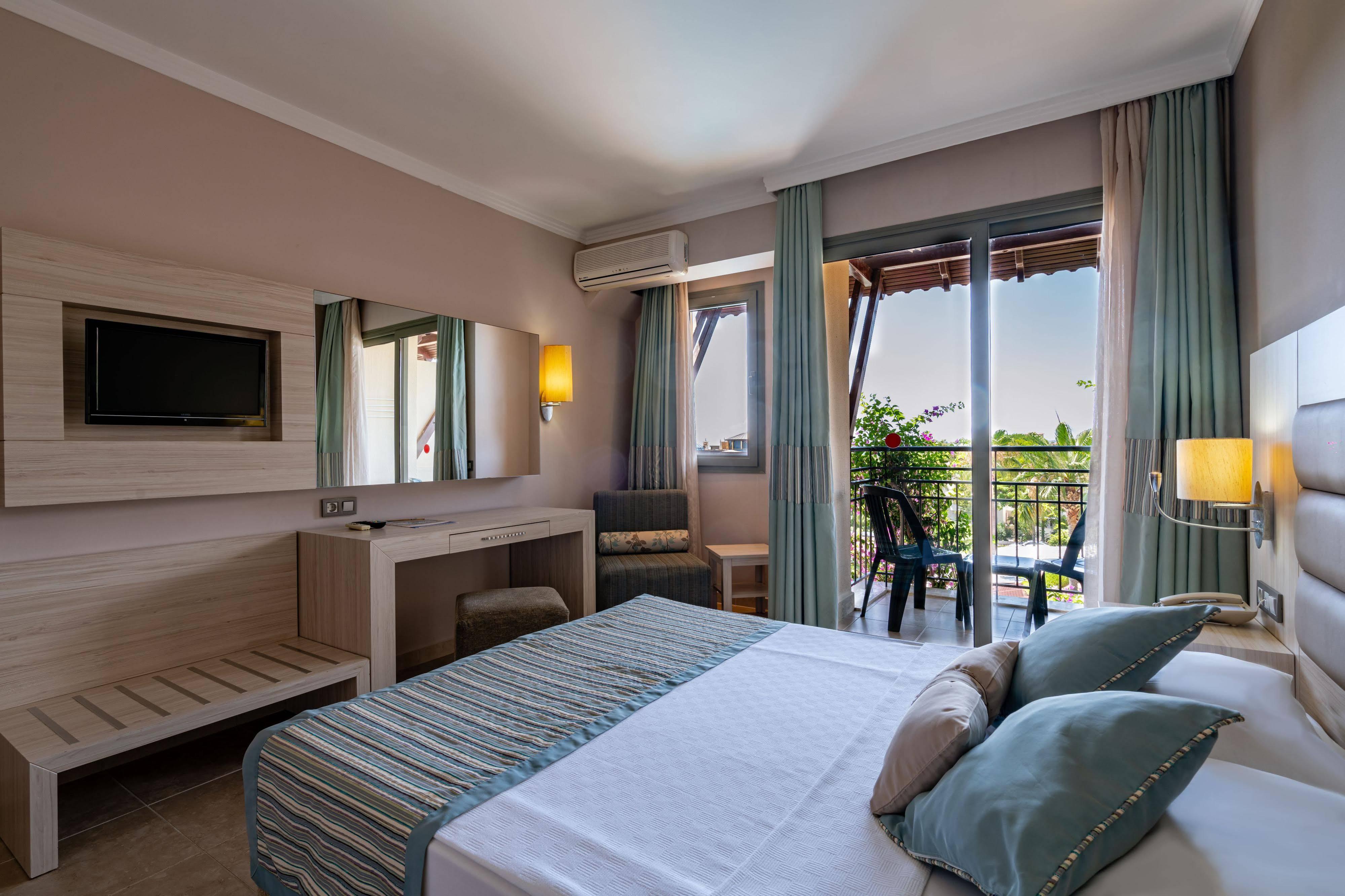 Palmeras Beach Hotel Payallar Εξωτερικό φωτογραφία