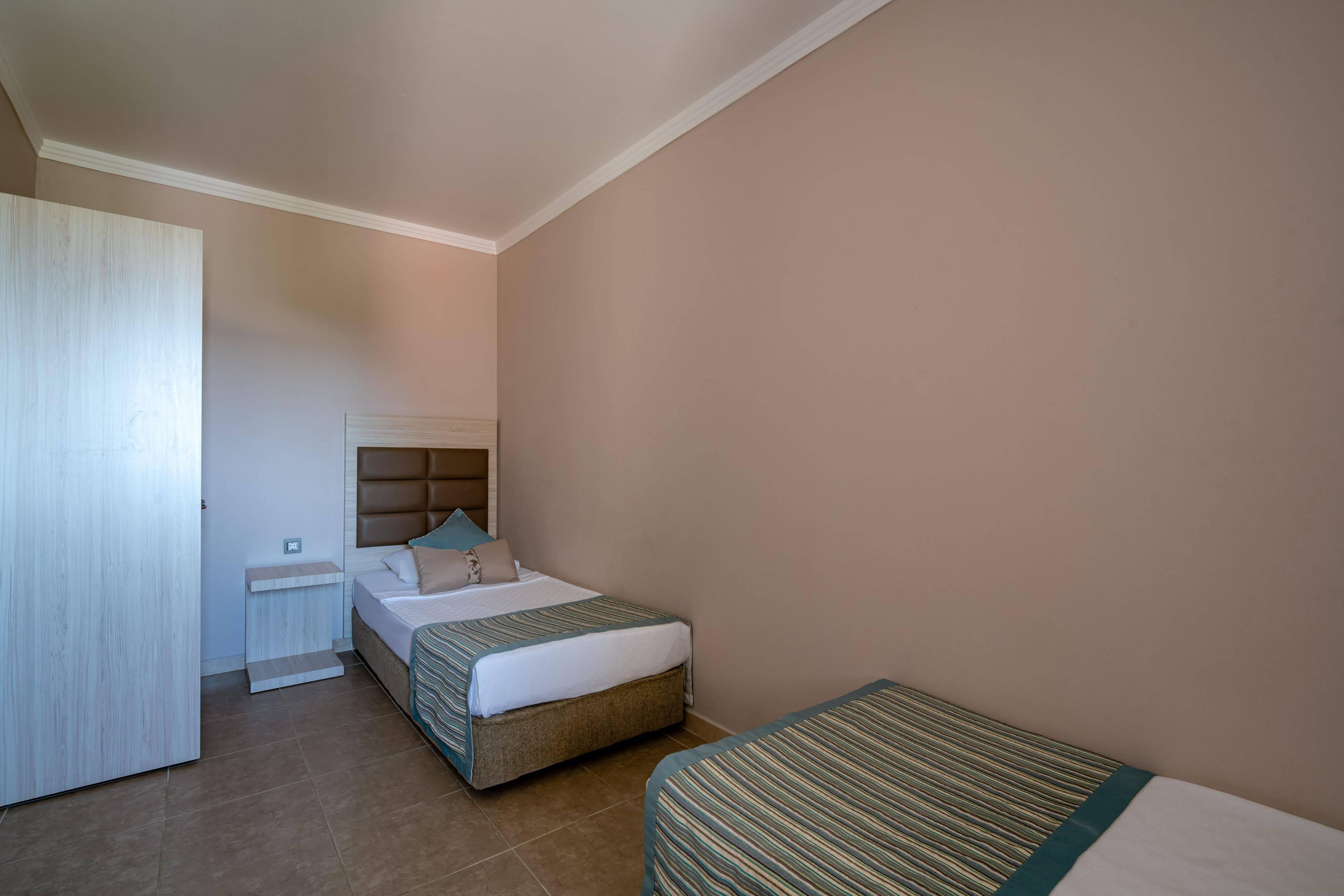 Palmeras Beach Hotel Payallar Εξωτερικό φωτογραφία